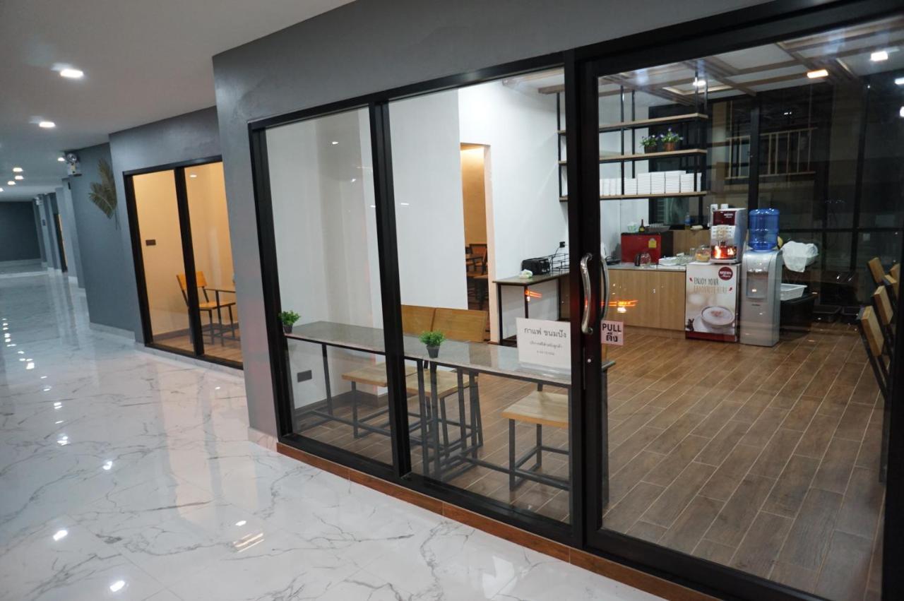 Prinn Hotel Районг Екстер'єр фото