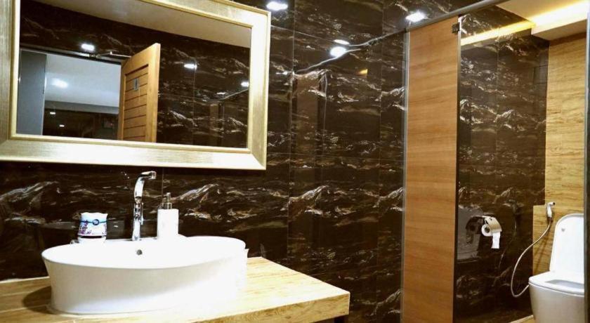 Prinn Hotel Районг Екстер'єр фото